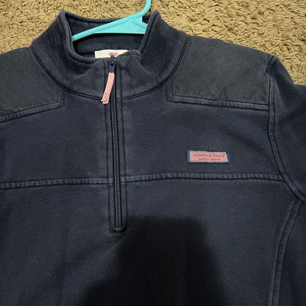 Vineyard Vines quarter zip up sweater !!